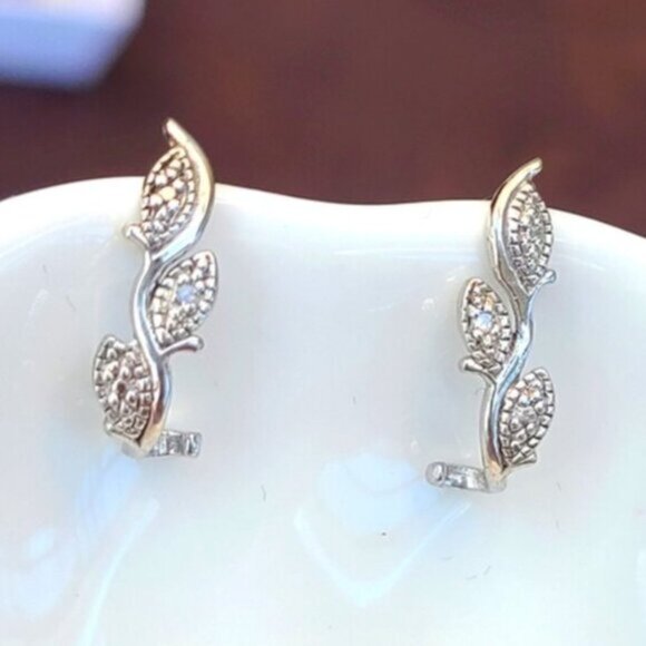 Vintage Sterling Silver Rhinestone Crystal Leaf Fall Design Half Hoop Earrings - Picture 1 of 9